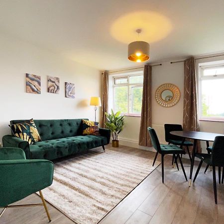 Sophie Place In Vauxhall - 3 Double Beds, 1 Sofa Bed, Spacious ลอนดอน ภายนอก รูปภาพ