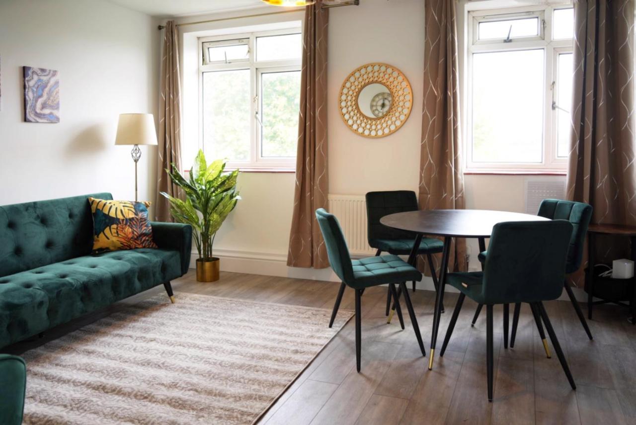 Sophie Place In Vauxhall - 3 Double Beds, 1 Sofa Bed, Spacious ลอนดอน ภายนอก รูปภาพ
