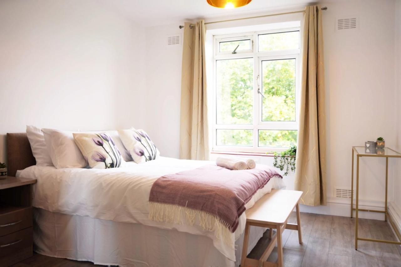 Sophie Place In Vauxhall - 3 Double Beds, 1 Sofa Bed, Spacious ลอนดอน ภายนอก รูปภาพ