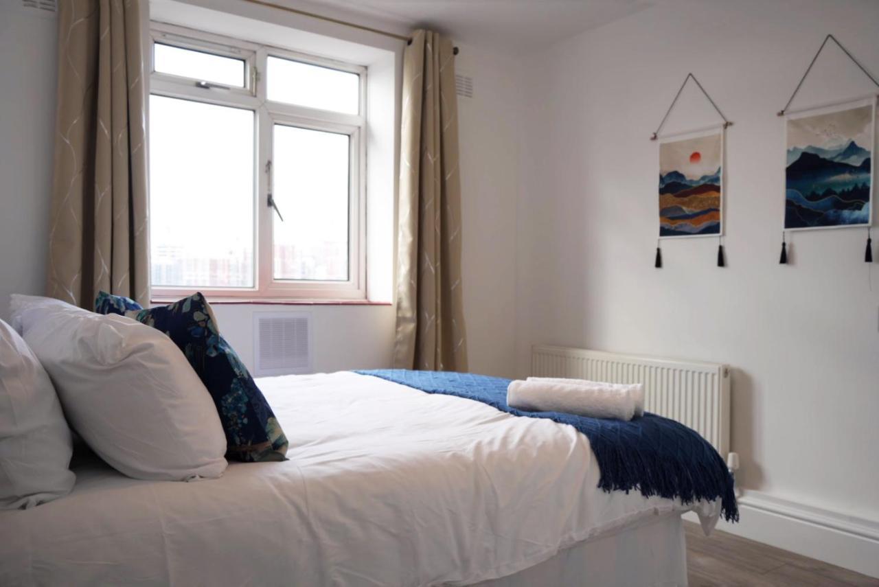 Sophie Place In Vauxhall - 3 Double Beds, 1 Sofa Bed, Spacious ลอนดอน ภายนอก รูปภาพ